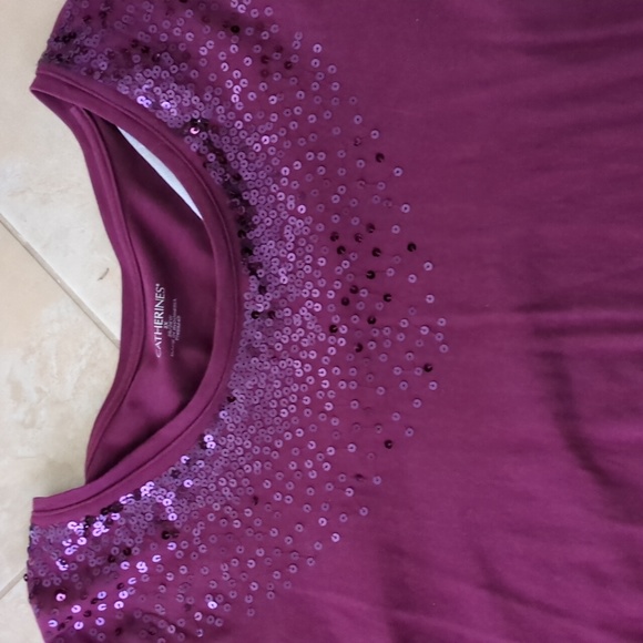 Top - Picture 2 of 4